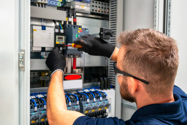 Best Electrical Contractors for Businesses  in Barneveld, WI